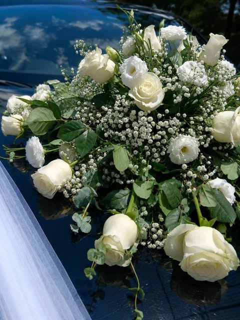 Boda, rosas blancas
